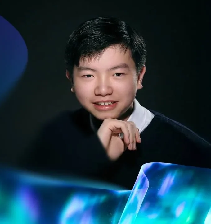 Ифан У, фортепиано